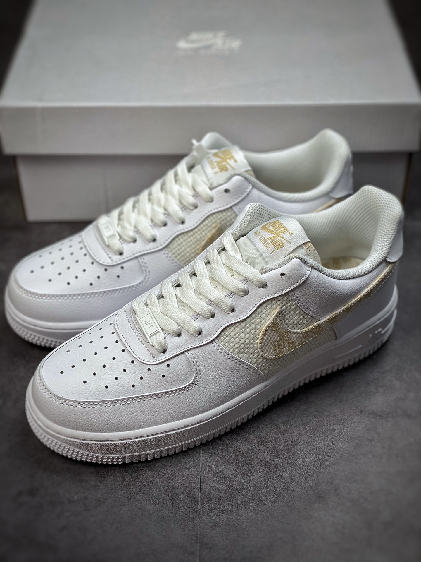 Nike Air Force 1 Low 07 Embroidery Hook DO9458-100