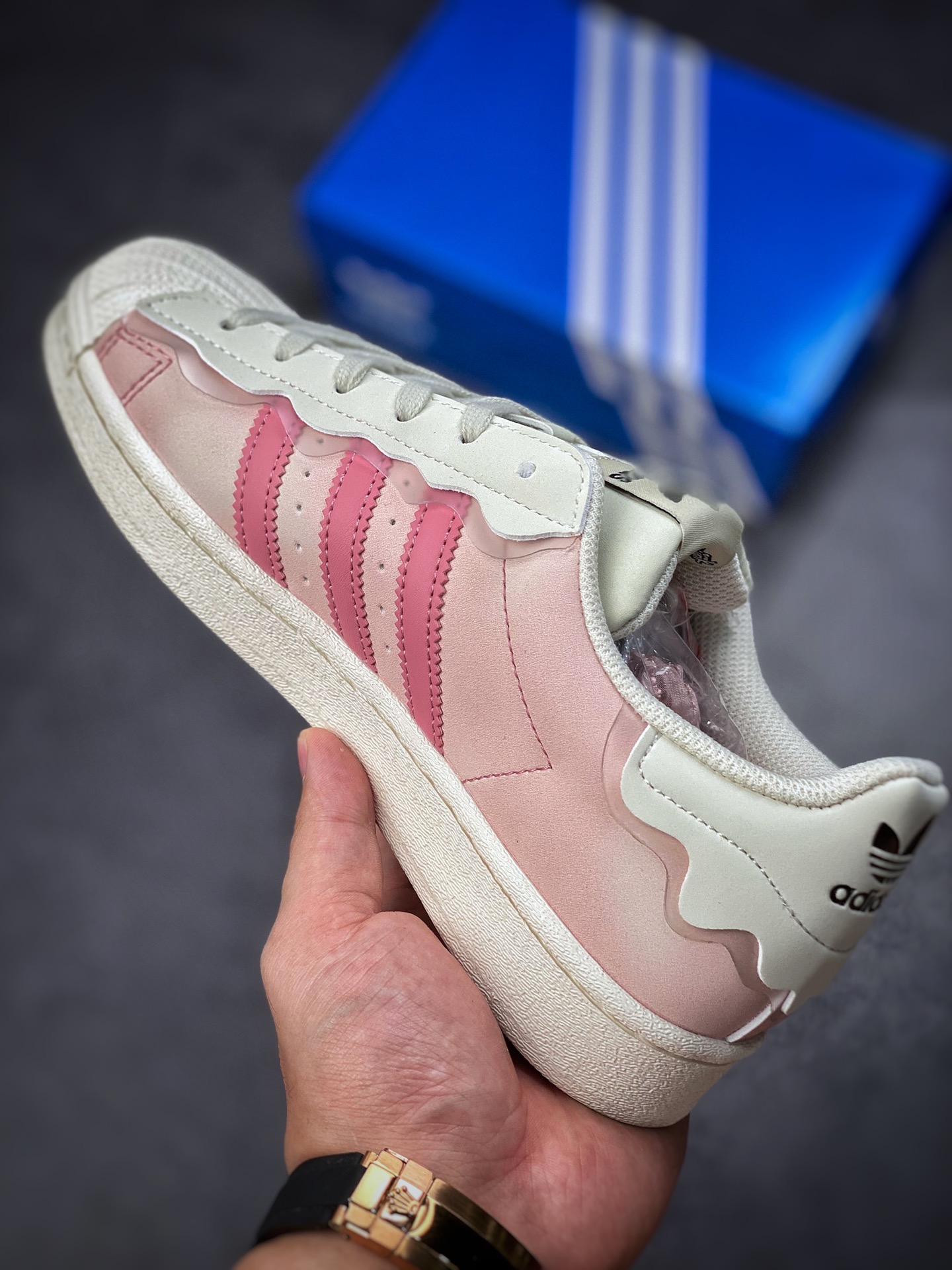 Adidas Originals Superatar Sakura Cream Powder Shell Head GW4441