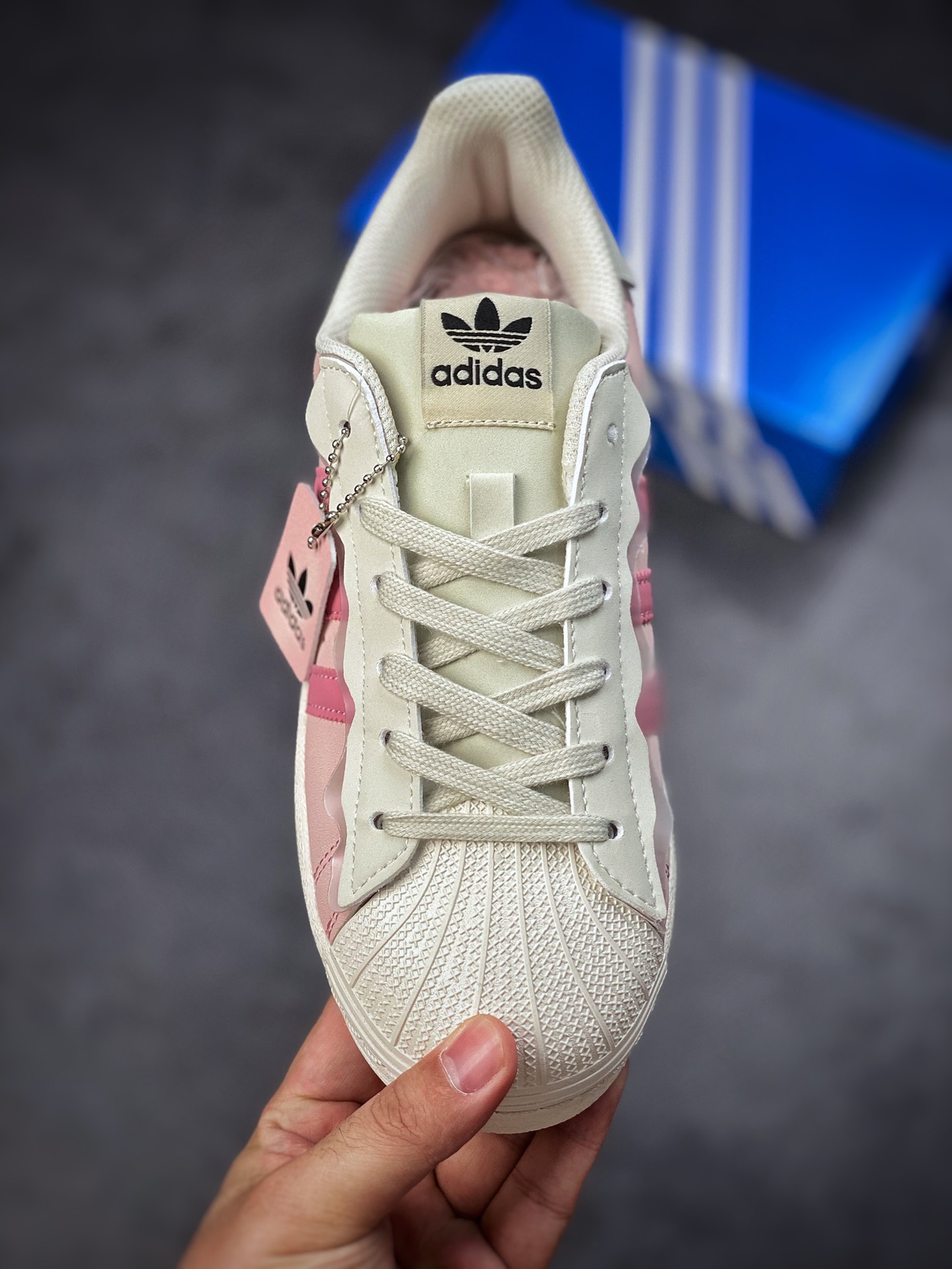 Adidas Originals Superatar Sakura Cream Powder Shell Head GW4441