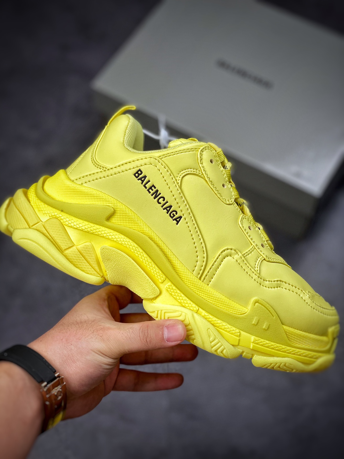 【Overweight shipping】 Original box Balenciaga Triple S Balenciaga Daddy Shoes 1.0 Pure Yellow 524039 W1FB6 2308