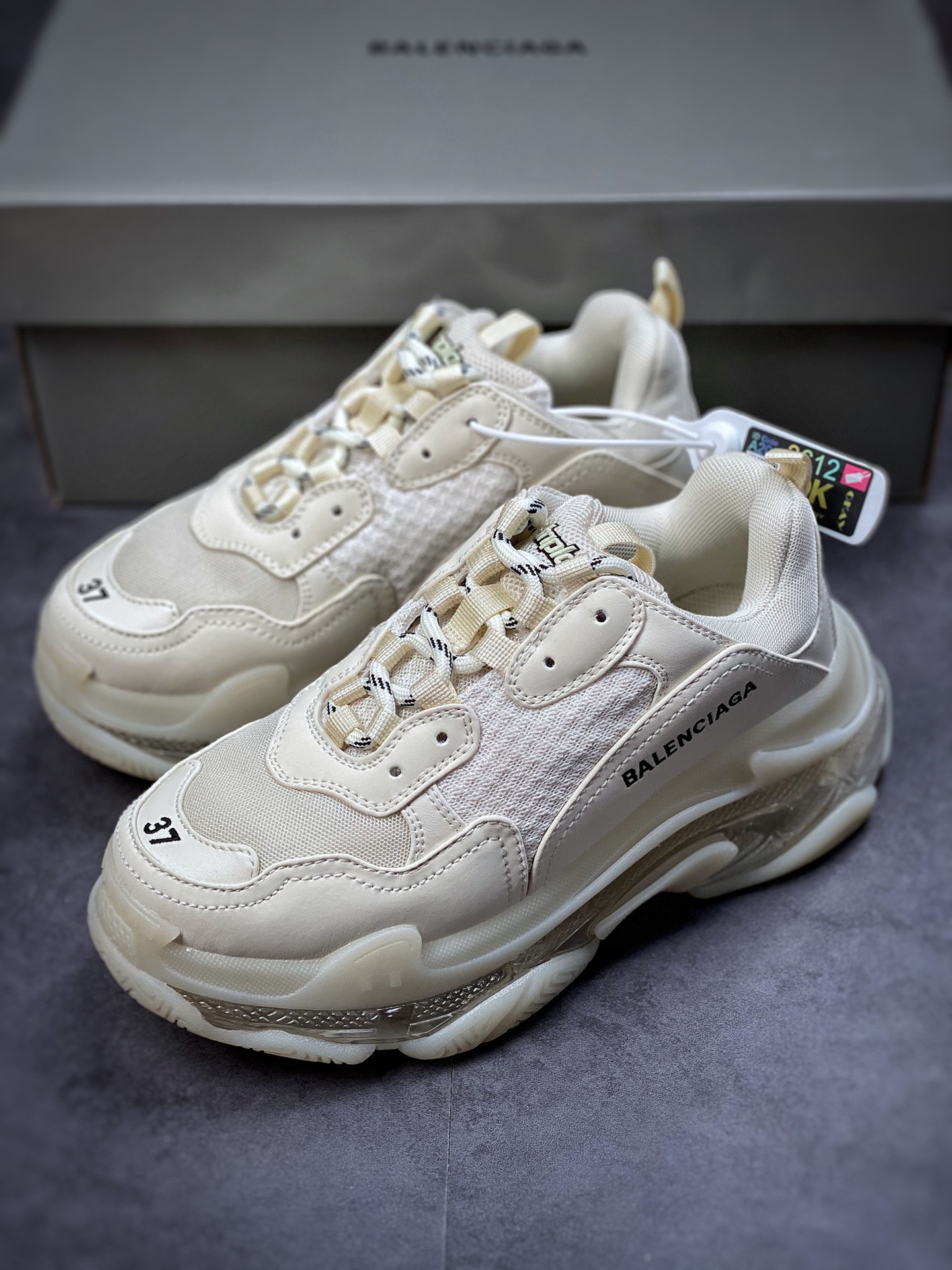 【Overweight shipping】 Original box Balenciaga Triple S Balenciaga Daddy Shoes 1.0 Bone White Air Cushion 544351 W1GB6 0315