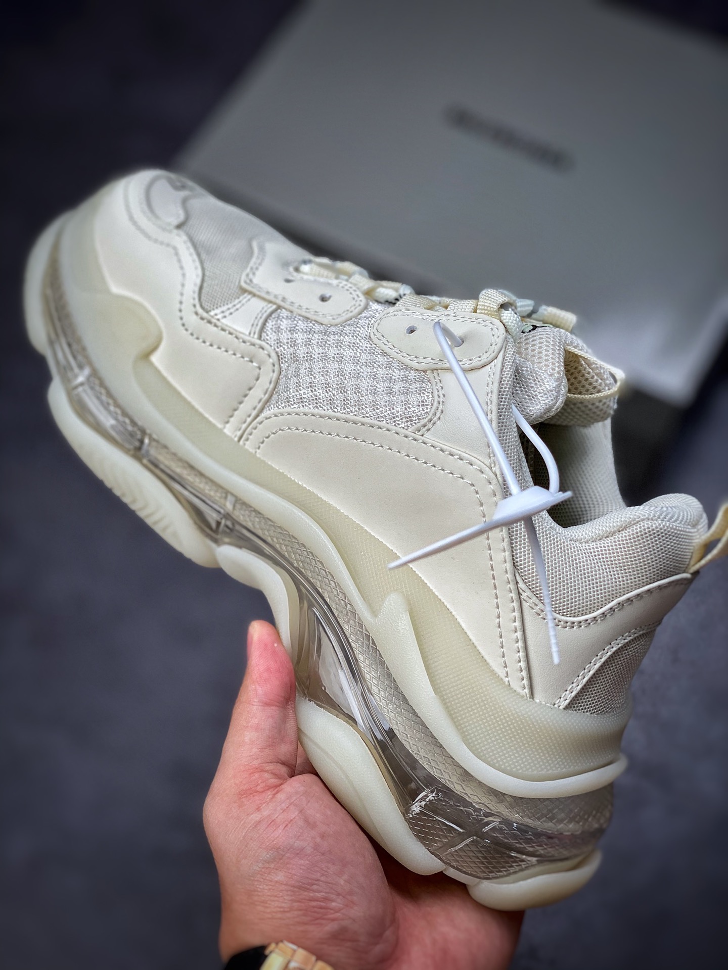 【Overweight shipping】 Original box Balenciaga Triple S Balenciaga Daddy Shoes 1.0 Bone White Air Cushion 544351 W1GB6 0315