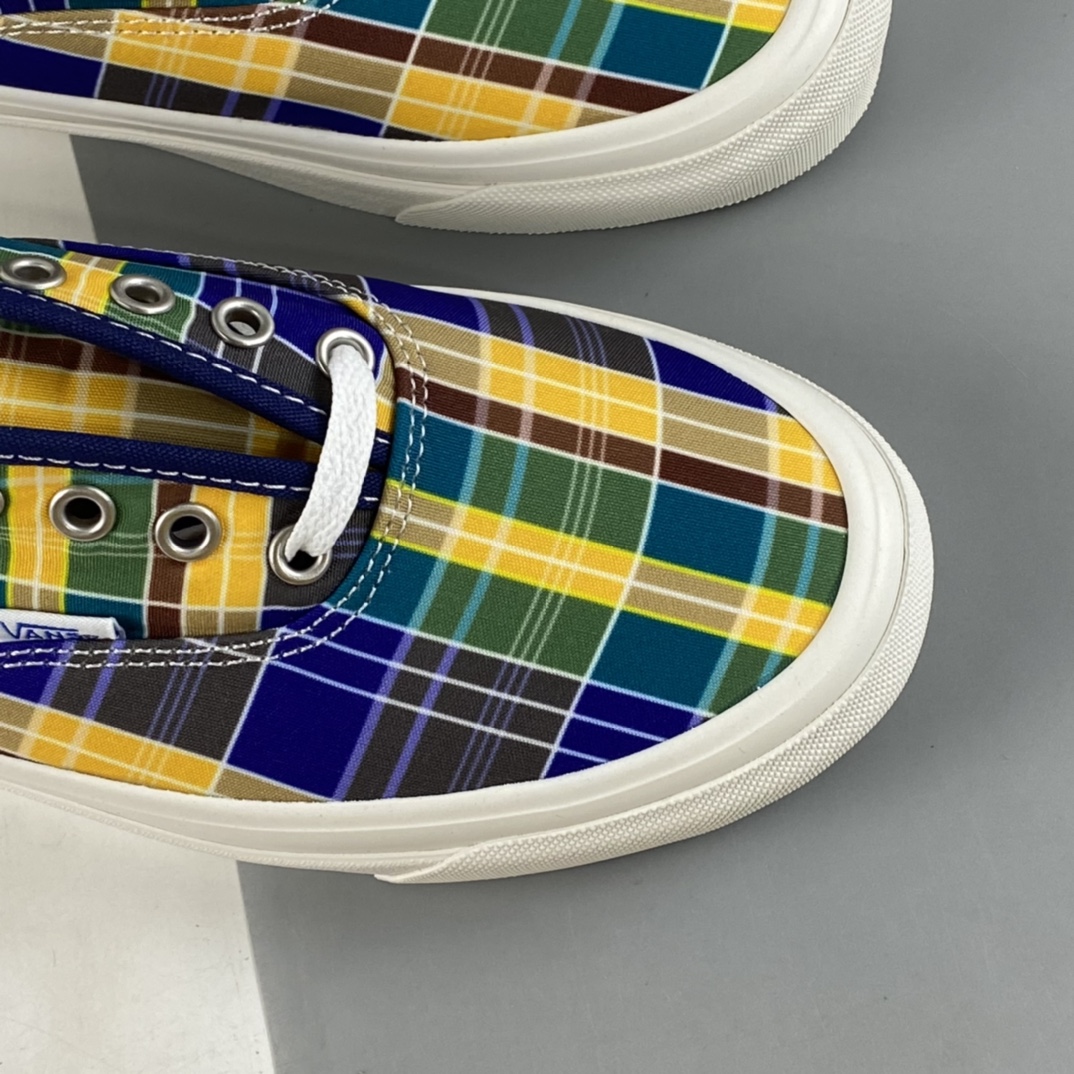 Vans Style 44 Vans Official Color Anaheim Scottish Plaid Low-Top Sneakers VN0A5KX45TK