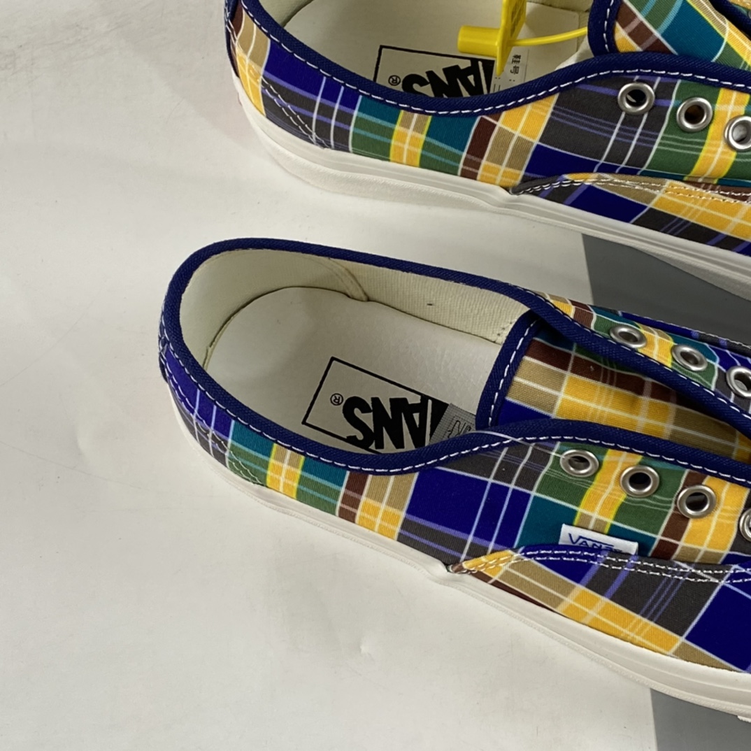 Vans Style 44 Vans Official Color Anaheim Scottish Plaid Low-Top Sneakers VN0A5KX45TK