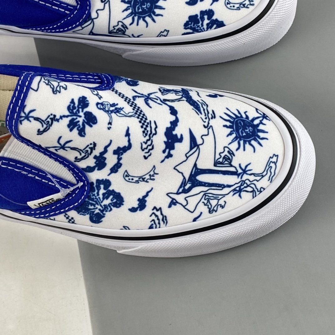 Vans Slip-On Vans Official Blue Fun Print Slip-On Low-Top Canvas Shoes VN0A5HYQAXV