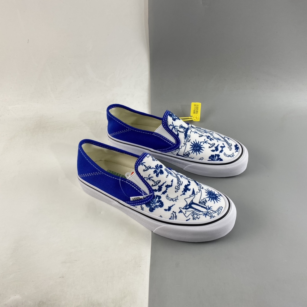 Vans Slip-On Vans Official Blue Fun Print Slip-On Low-Top Canvas Shoes VN0A5HYQAXV