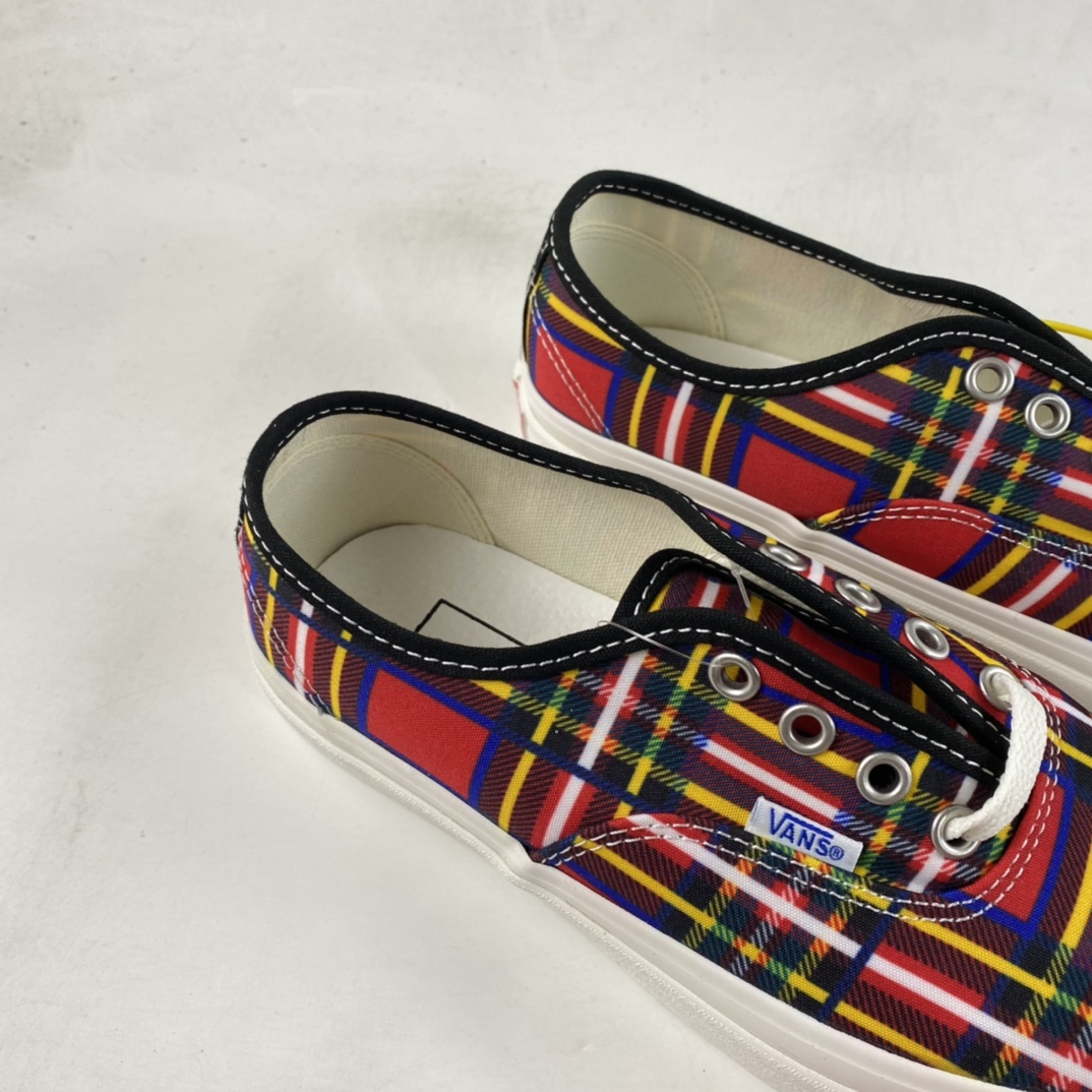 Vans Style 44 Vans Official Color Anaheim Scottish Plaid Low-Top Sneakers VN0A5KX4RGR