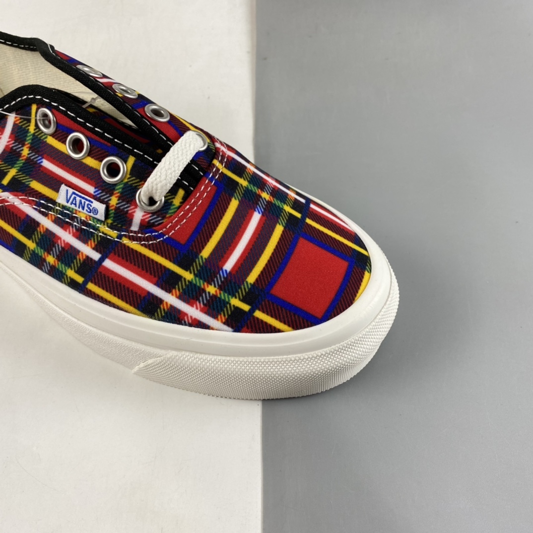 Vans Style 44 Vans Official Color Anaheim Scottish Plaid Low-Top Sneakers VN0A5KX4RGR