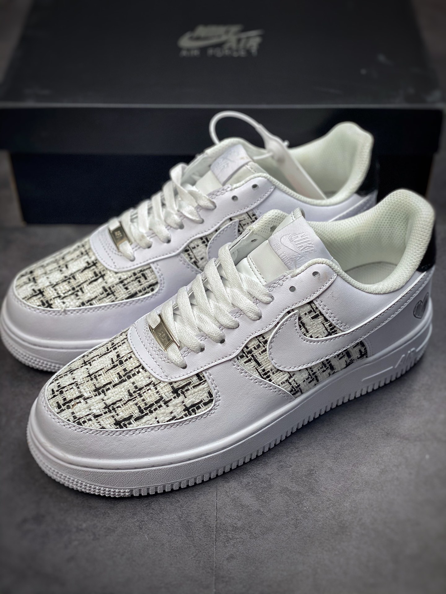 Nike Air Force 1 Low 07 Small Fragrance Patch DD8959-100