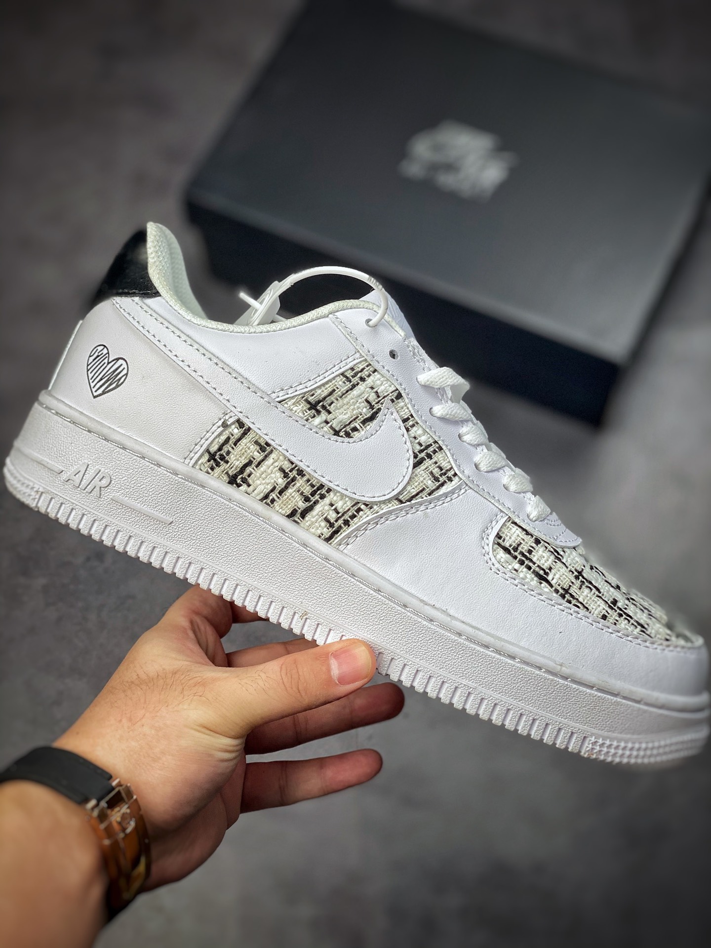 Nike Air Force 1 Low 07 Small Fragrance Patch DD8959-100