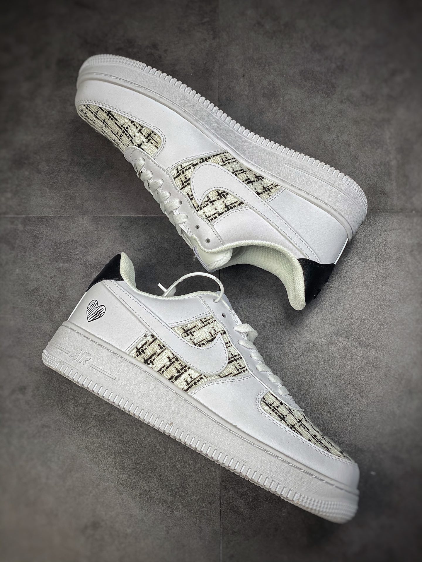 Nike Air Force 1 Low 07 Small Fragrance Patch DD8959-100