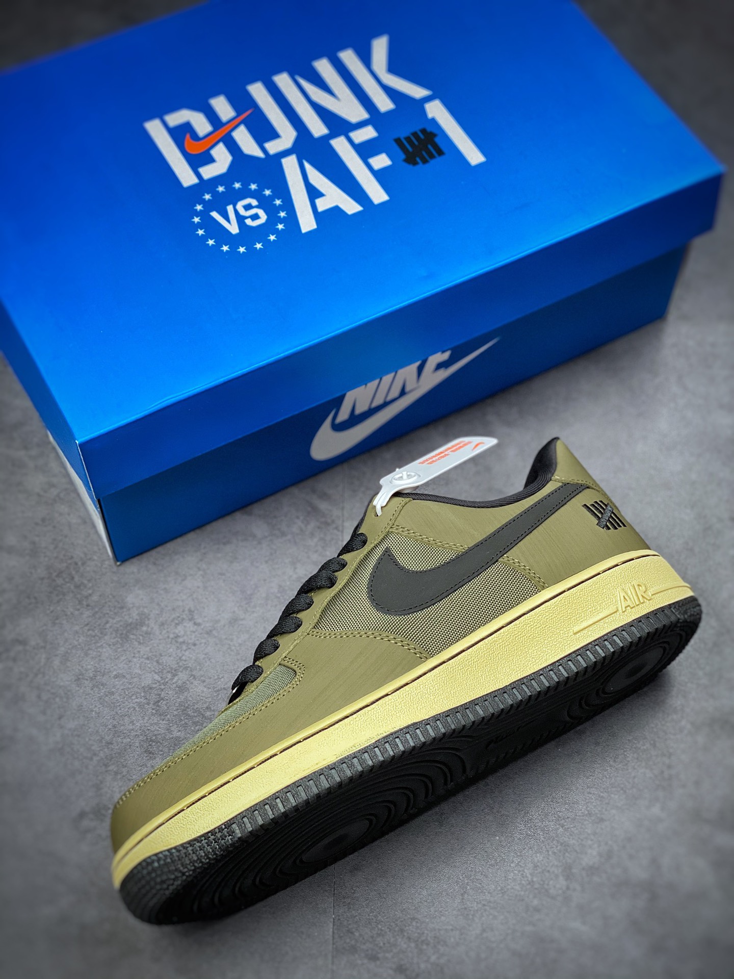 240 Nike Air Force 1 Low 07  ‘’Ballistic‘’ 橄榄绿 DH3064-300