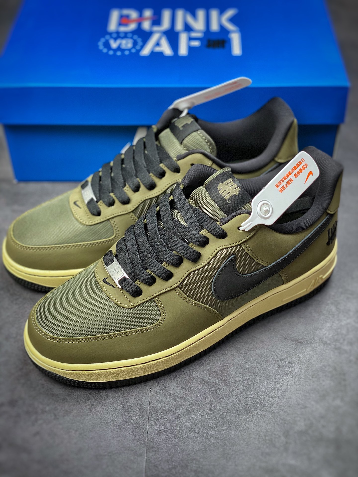 240 Nike Air Force 1 Low 07  ‘’Ballistic‘’ 橄榄绿 DH3064-300