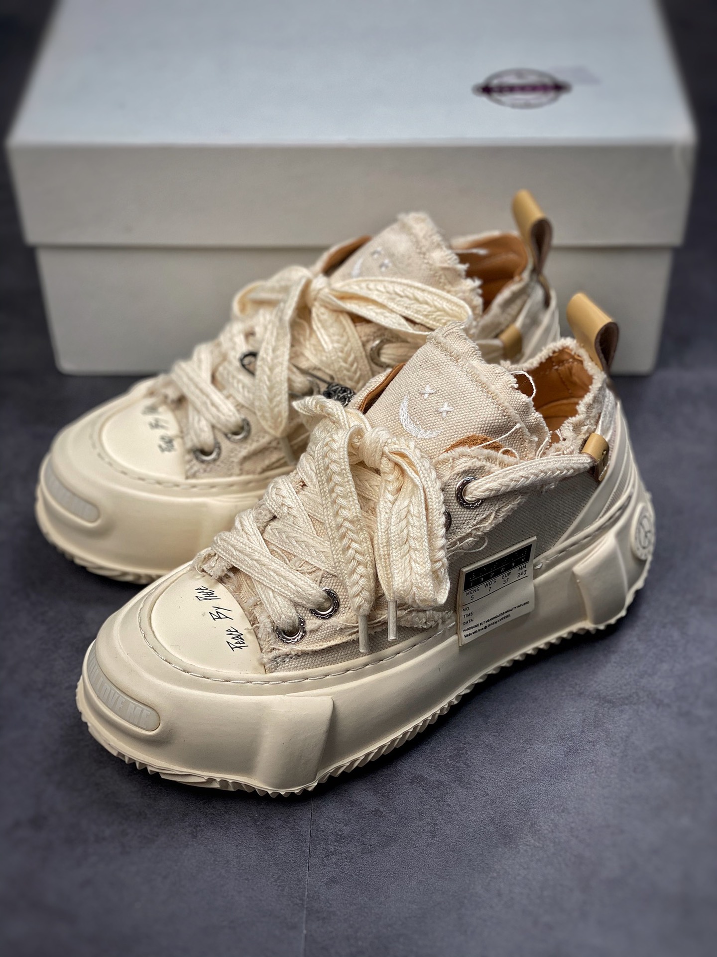 Wu Jianhao's personal trend brand xVESSEL GOP 2.0 MARSHMALLOW Lows 2.0 Marshmallow S22X42BW