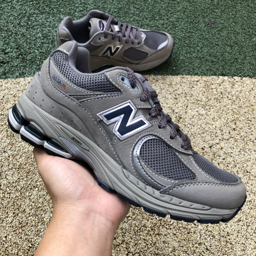 Pure original New Balance NB official authentic men's and women's shoes 2002R series casual dad shoes M2002RA