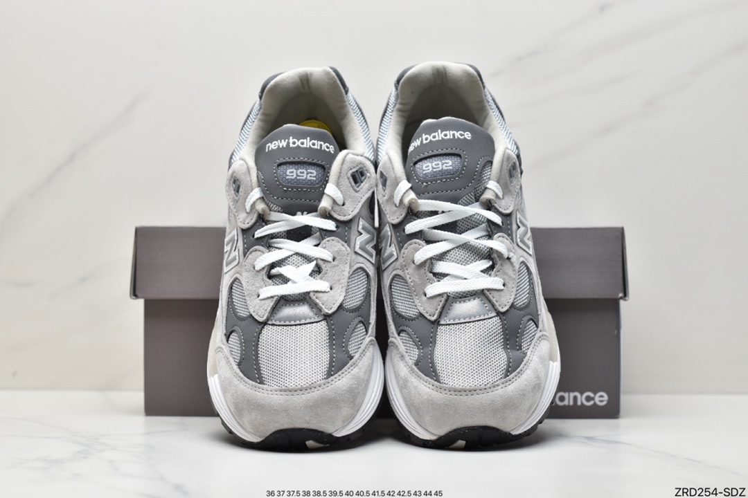 320 JJJJound x New Balance M992GR 联名款新百伦复古休闲跑步鞋