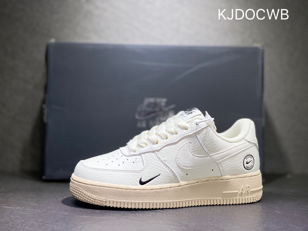 200 Nike Air Force 1 空军一号  DJ9942-805