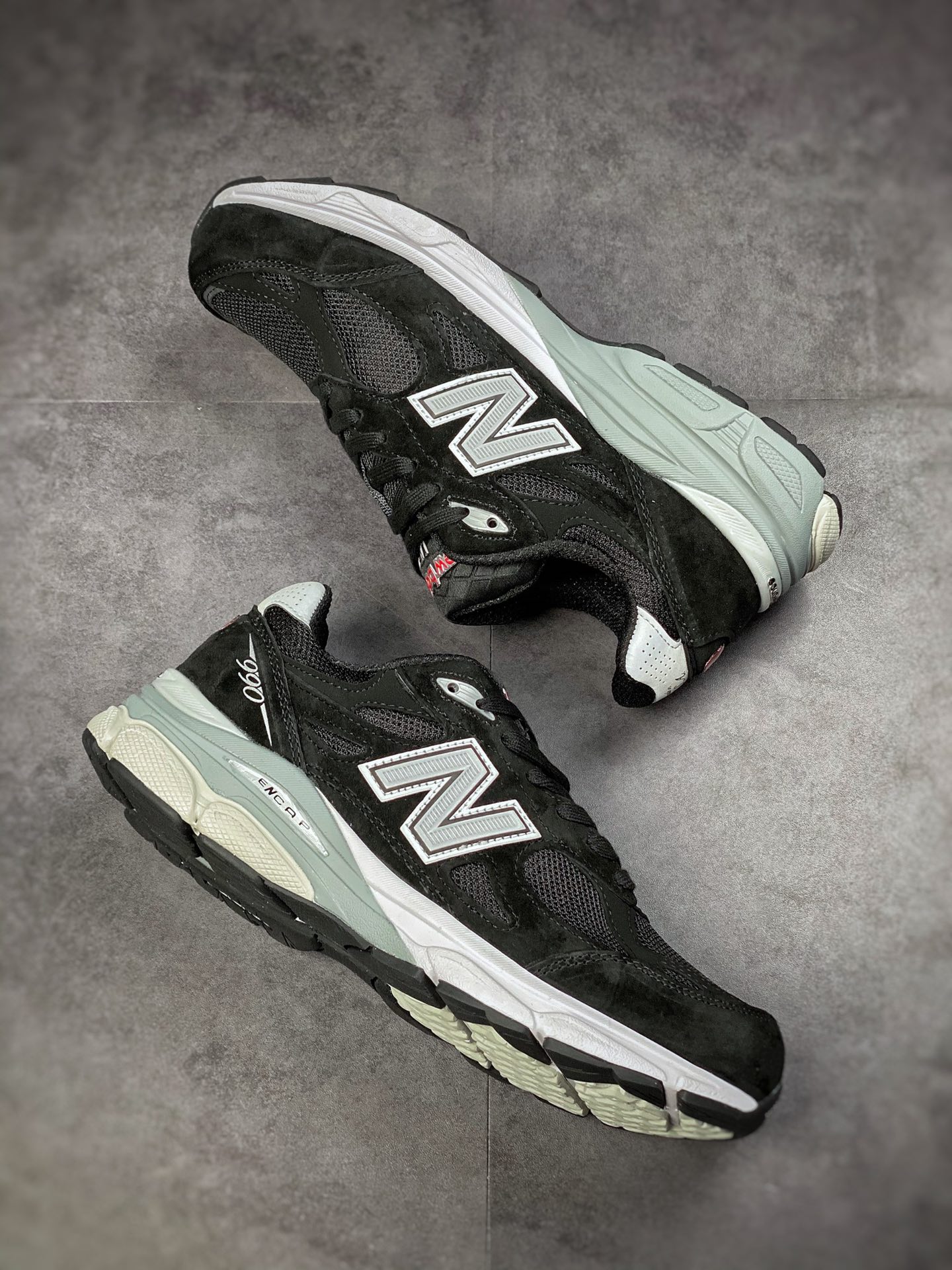 210 NB新百伦New Balance Made in USA M990V3 三代系列跑步鞋M990BS3