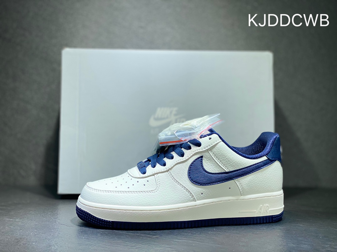 240 Nike Air Force 1 空军一号  PA3035-068