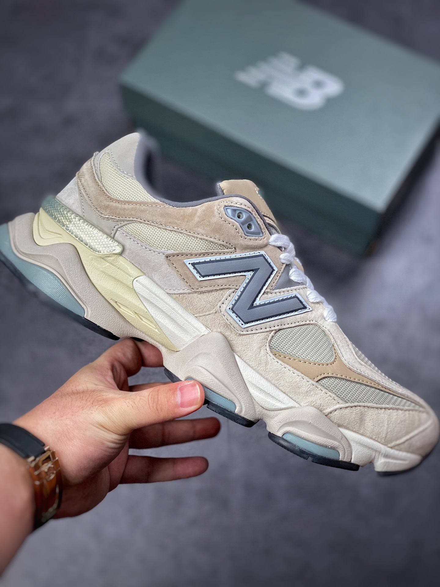 220 Joe Freshgoods x New Balance 版本 NB9060 联名款  U9060MAC