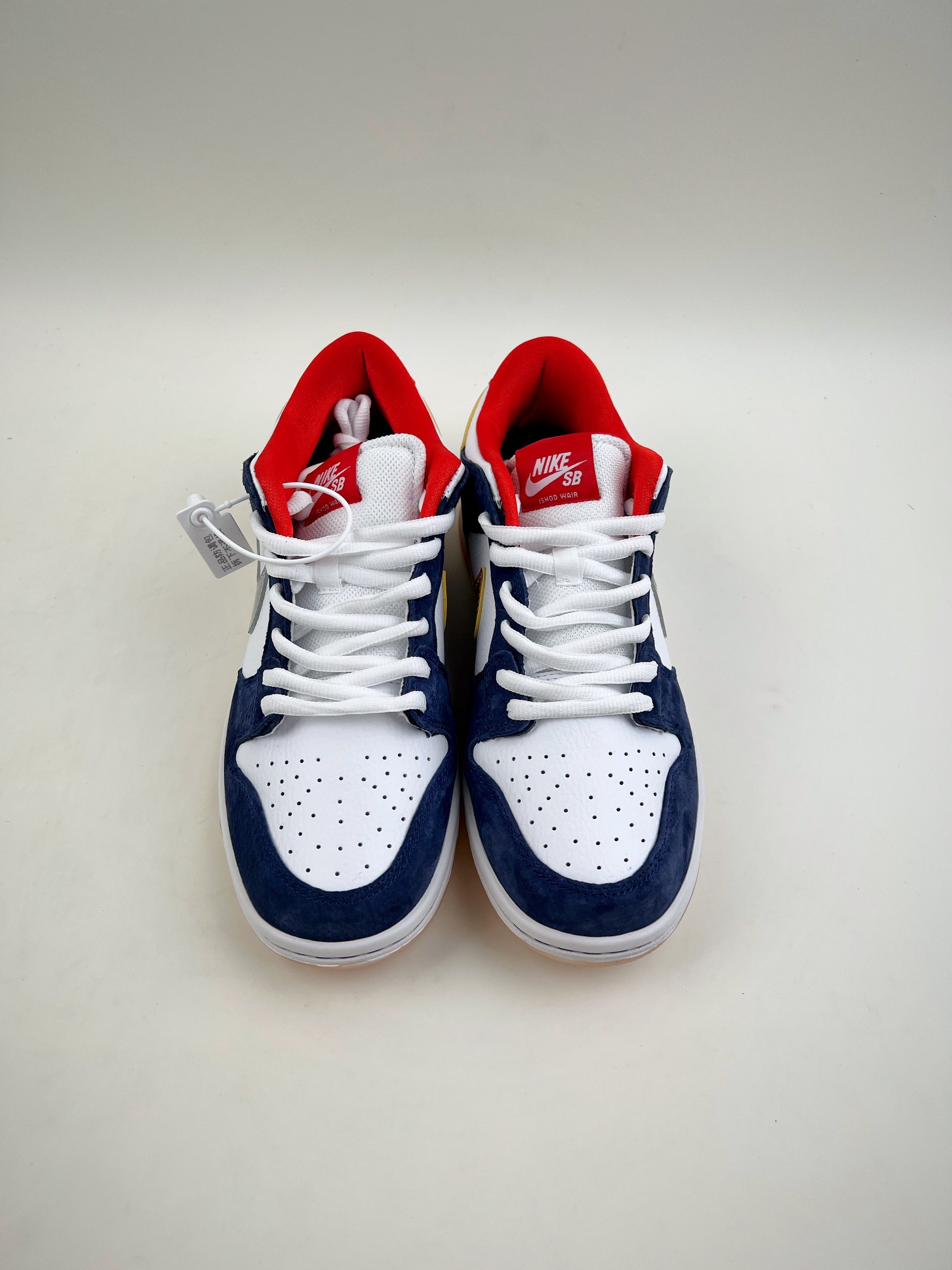 200 NIKE SB Dunk Low BMW 白蓝银839685-416