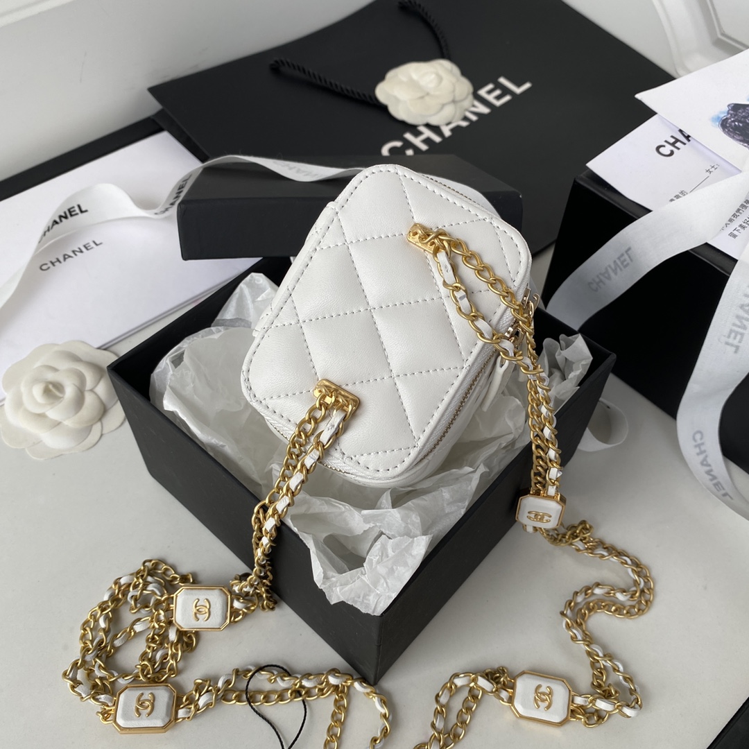 Chanel 22ss新款A羊皮法郎logo挂饰牌化妆小盒子 chanel圆饼包官网价格 chanel发箍  第7张