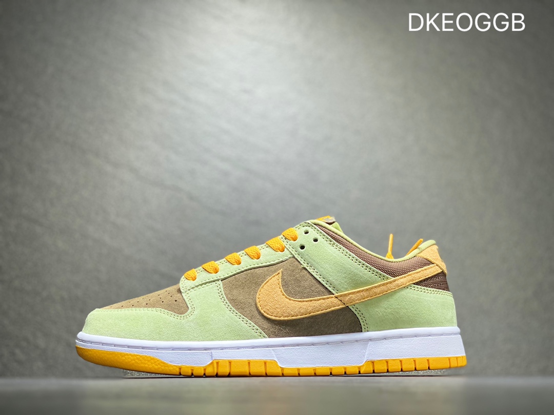 300 NIKE Dunk SB Low 低帮休闲板鞋  DH5360-300