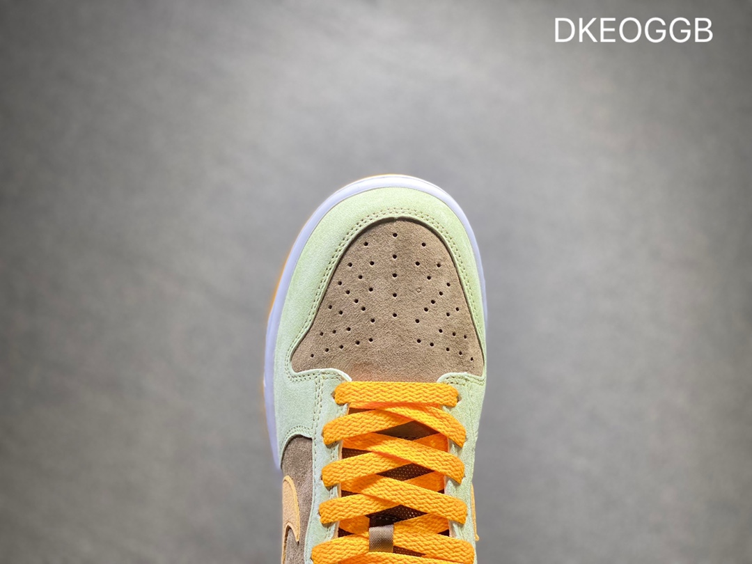 300 NIKE Dunk SB Low 低帮休闲板鞋  DH5360-300