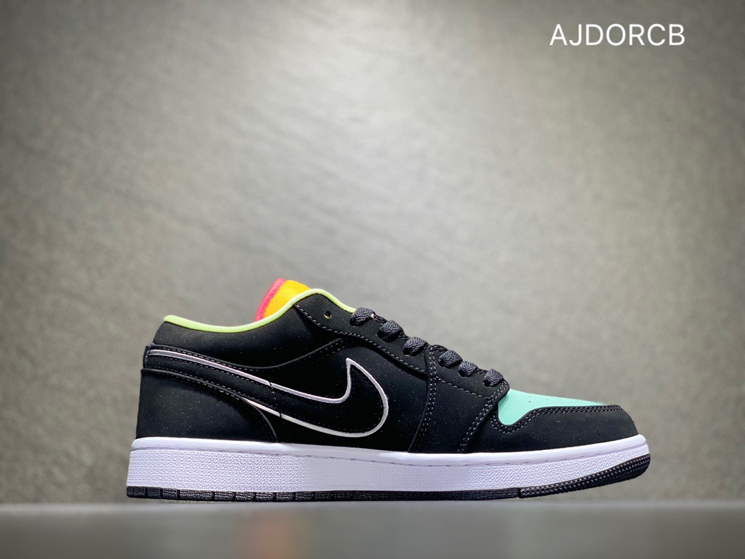 200 Nike AIR JORDAN 1 Low AJ1 乔丹低帮篮球鞋CK3022-013