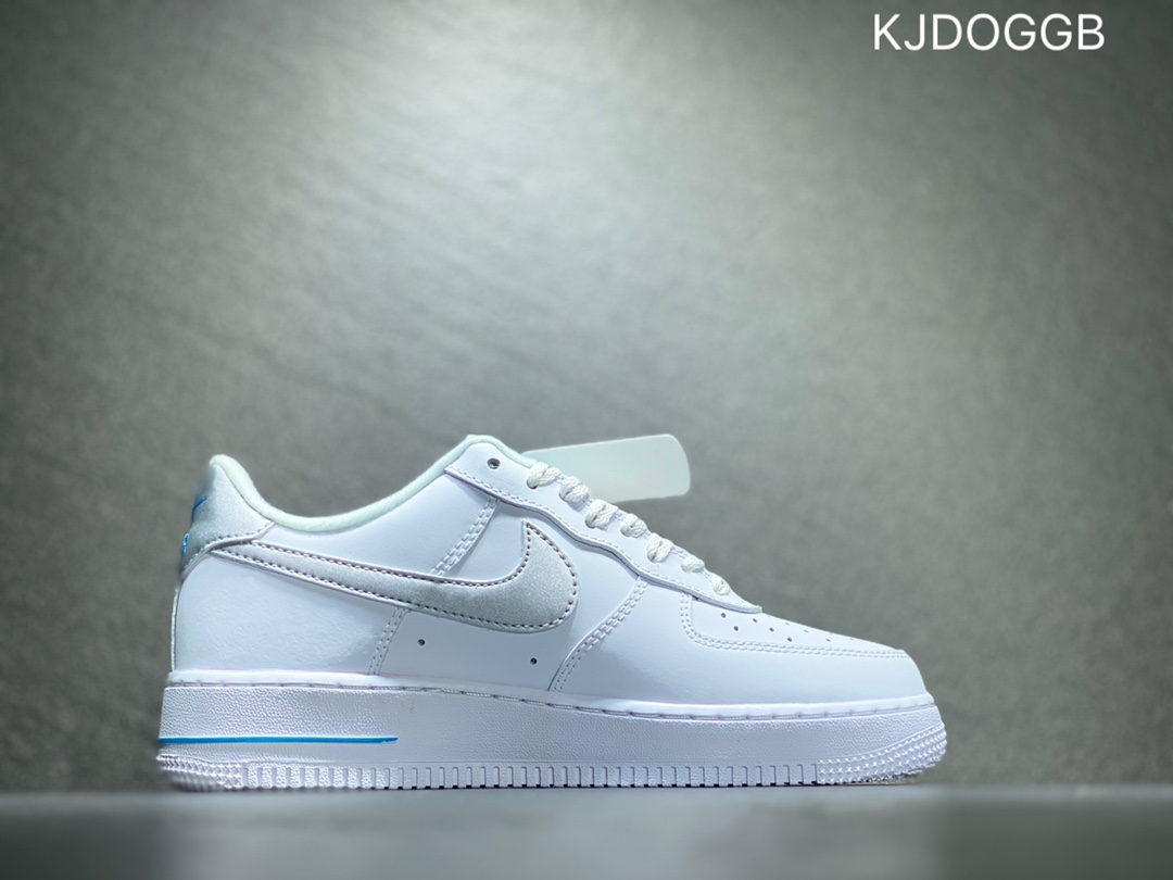 200 Nike Air Force 1 空军一号  DR0142-100