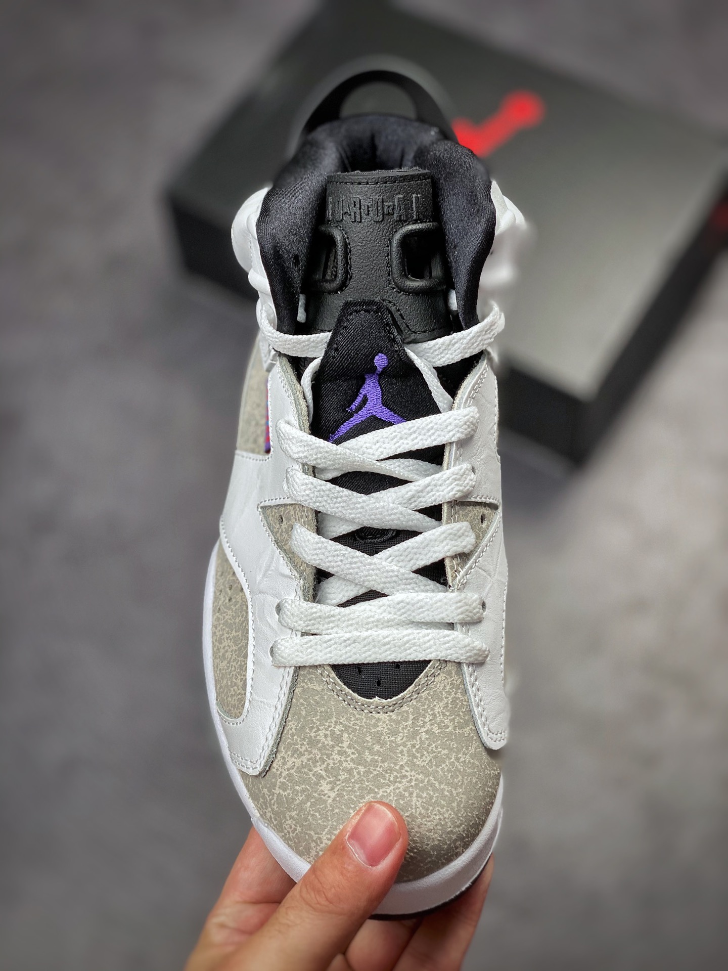 240 Air Jordan Retro 6 ”Flint Grey” 燧石 紫外线  CI3125-100