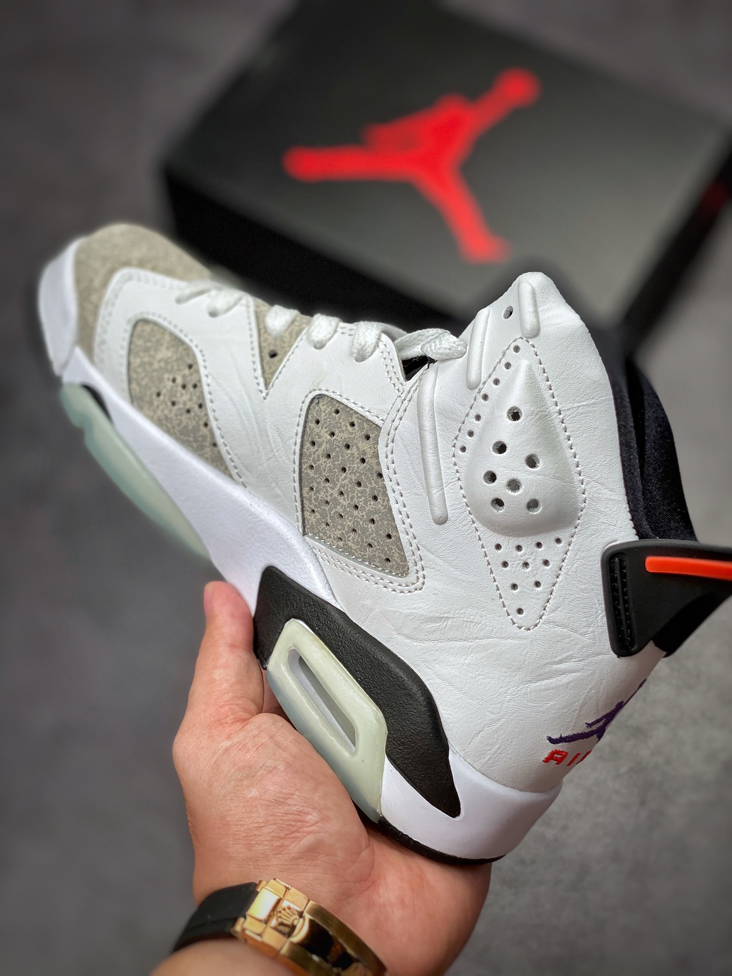 240 Air Jordan Retro 6 ”Flint Grey” 燧石 紫外线  CI3125-100