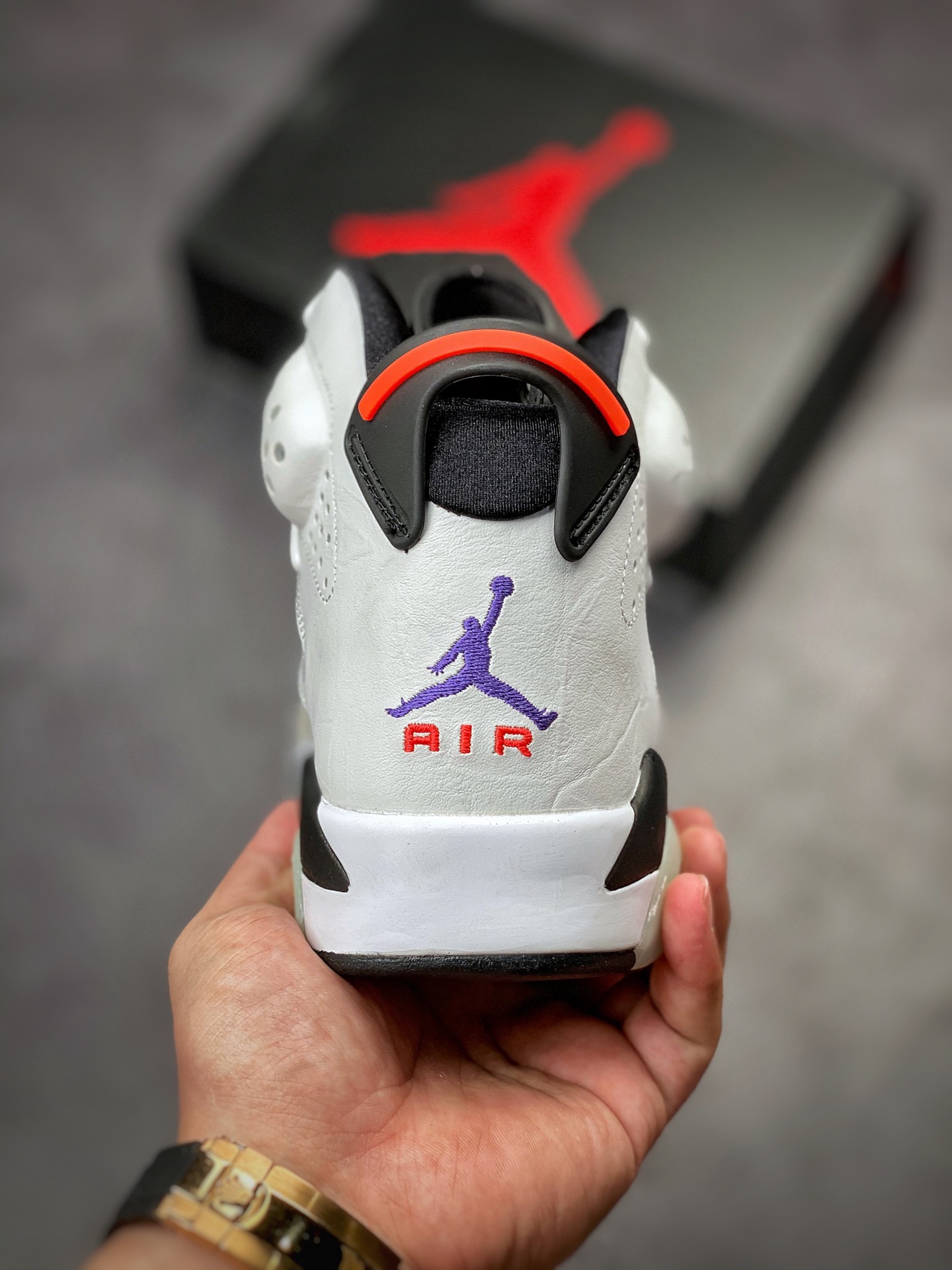 240 Air Jordan Retro 6 ”Flint Grey” 燧石 紫外线  CI3125-100