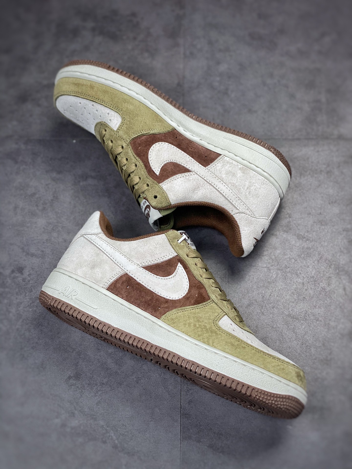 230 Nike Air Force 1 Low 07 灰绿麂皮 DB2260-199