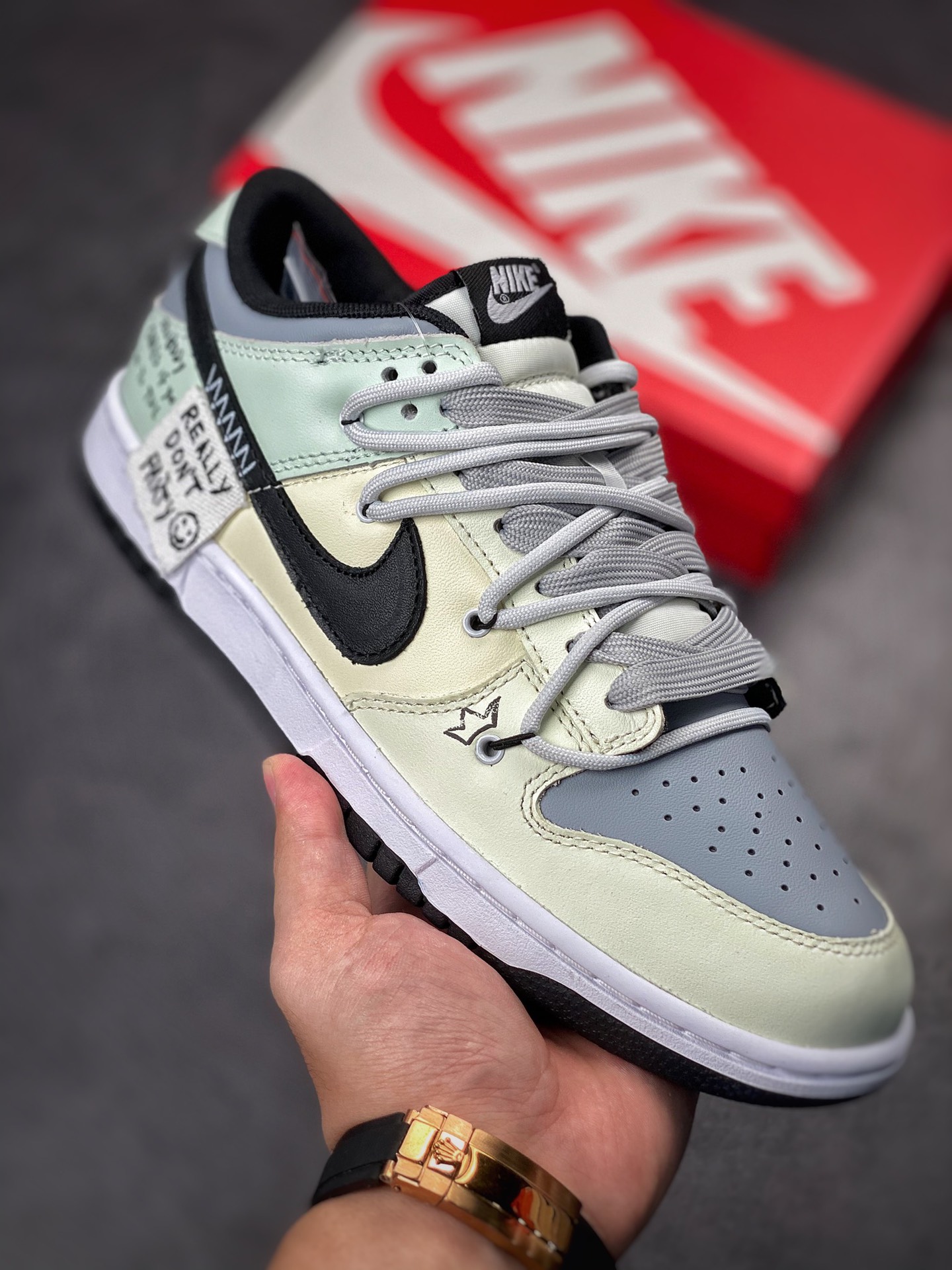 240 Nike SB Dunk Low EWB “Knicks”帆布鞋 DD1391-100