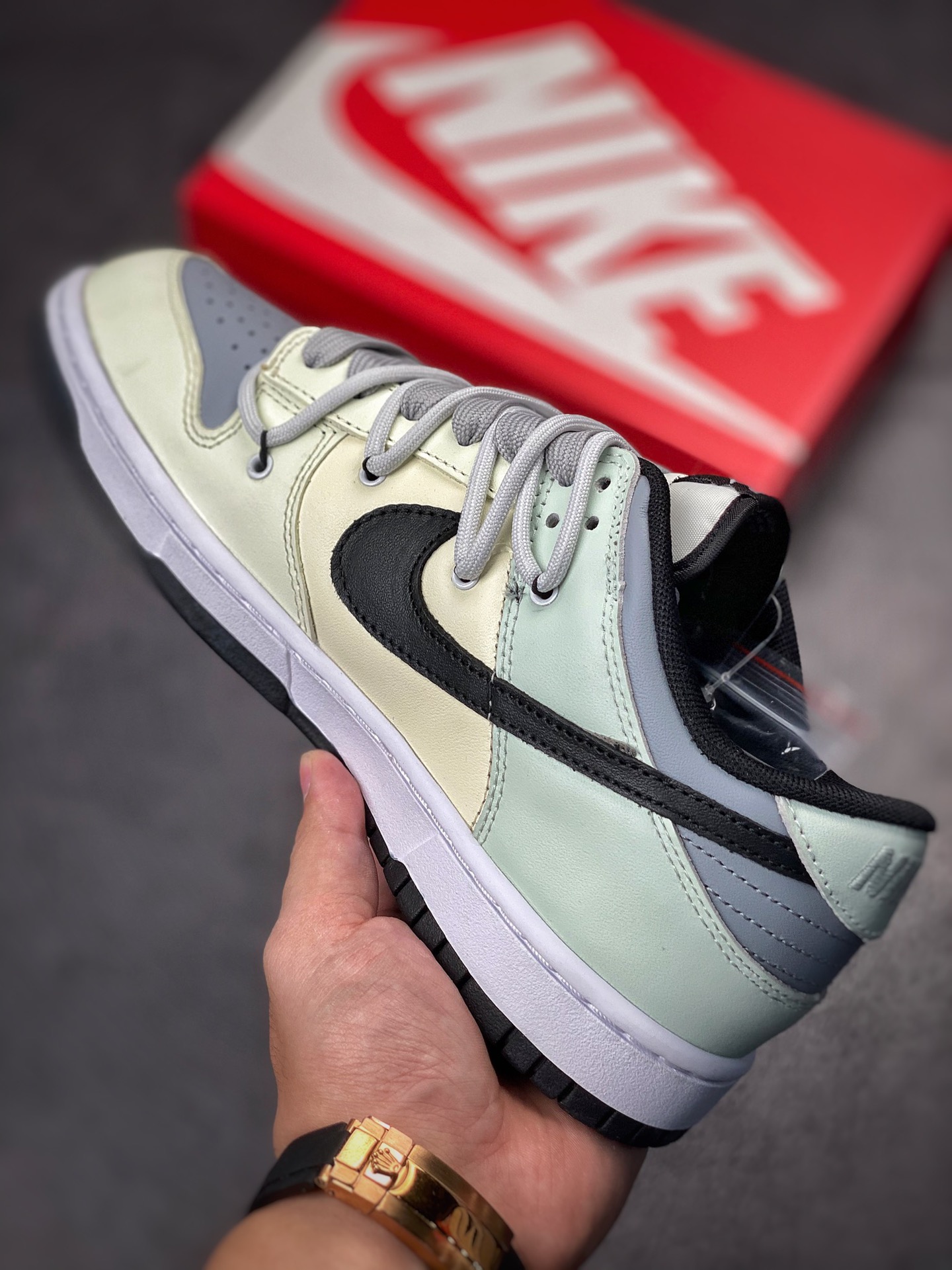 240 Nike SB Dunk Low EWB “Knicks”帆布鞋 DD1391-100