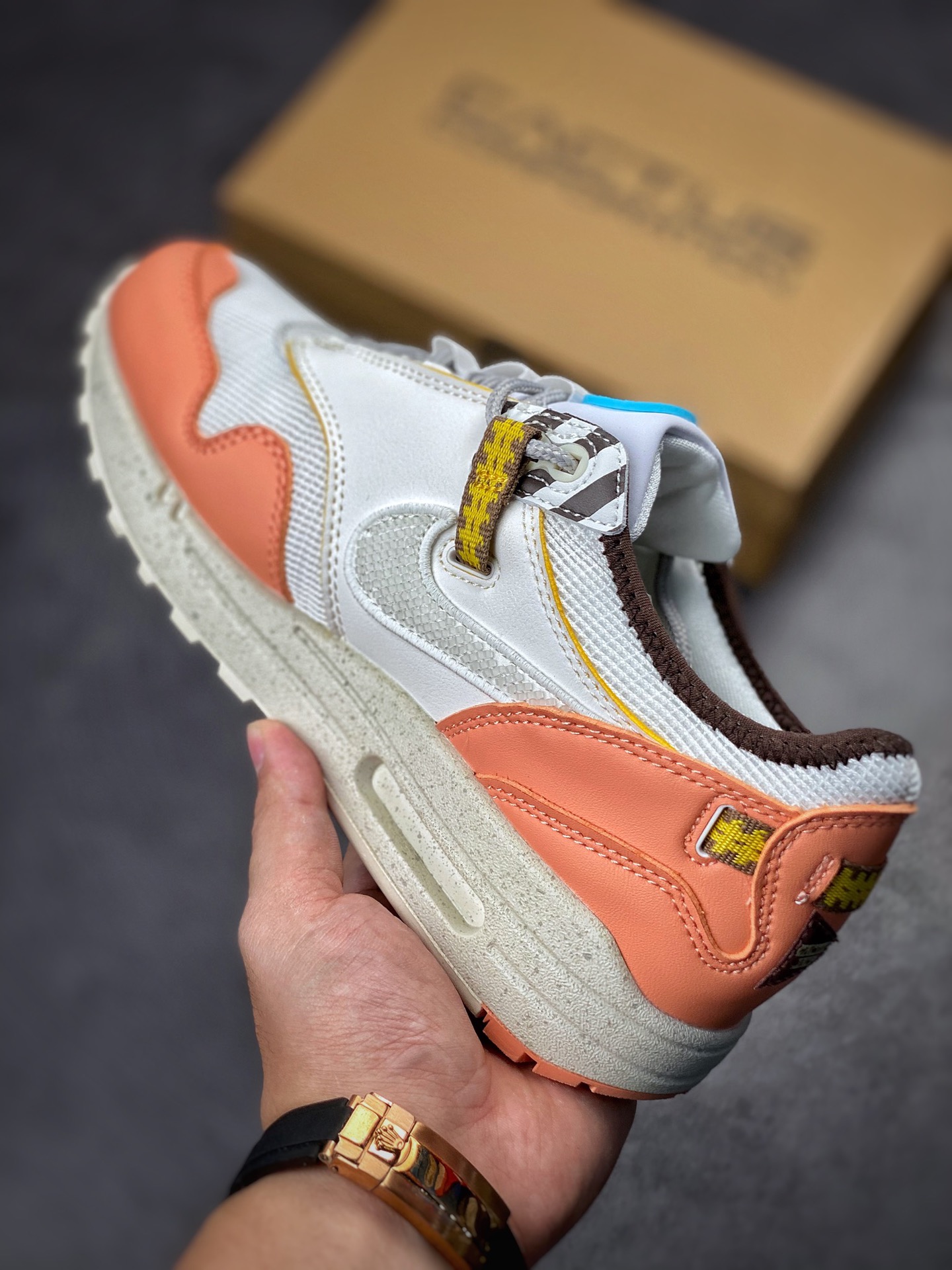 230 Travis Scott x Nike Air Max 1 “Cactus Jack” 经典倒钩  DO9392-800