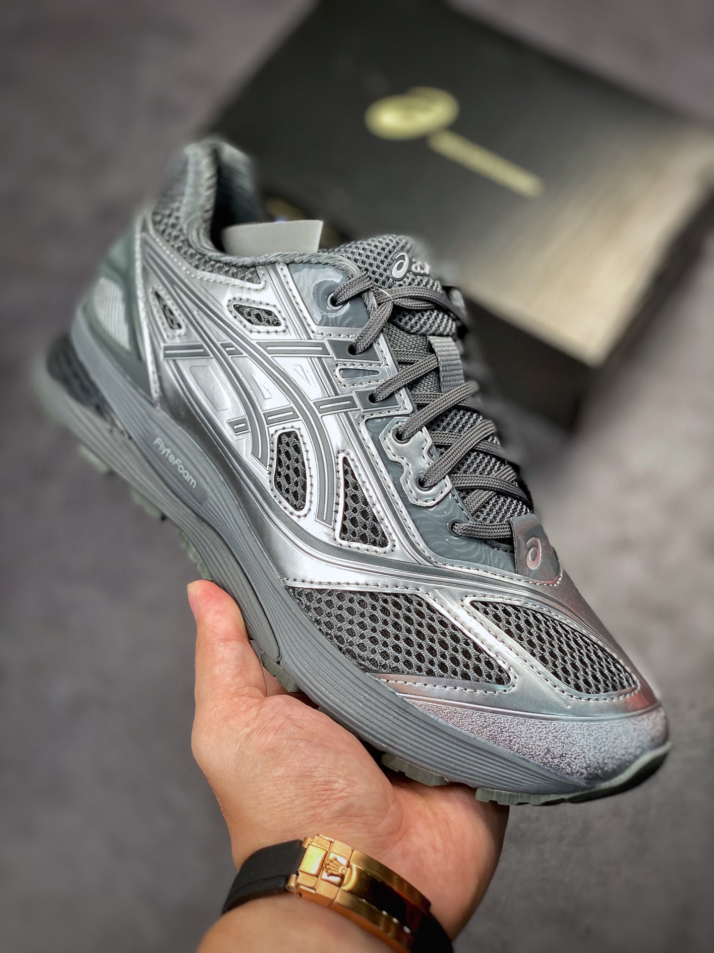 400 Kiko Kostadinov x Asics Gel-Korika 亚瑟士联名跑鞋 1023A010-020