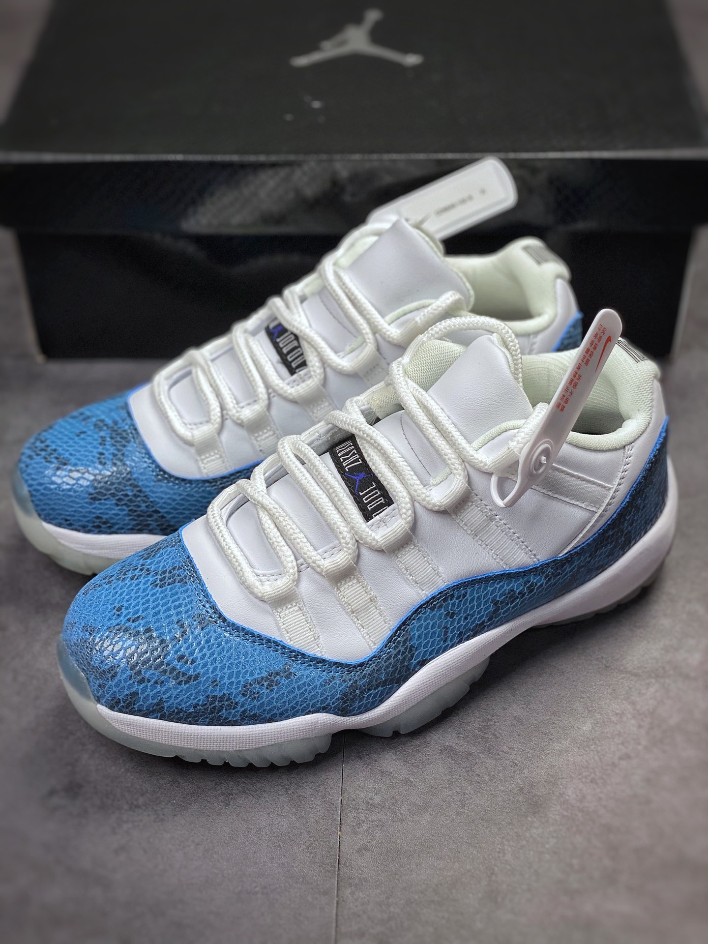 250 Air Jordan 11 Low ”Navy Snakeskin” 复刻蓝蛇 CD6846-102