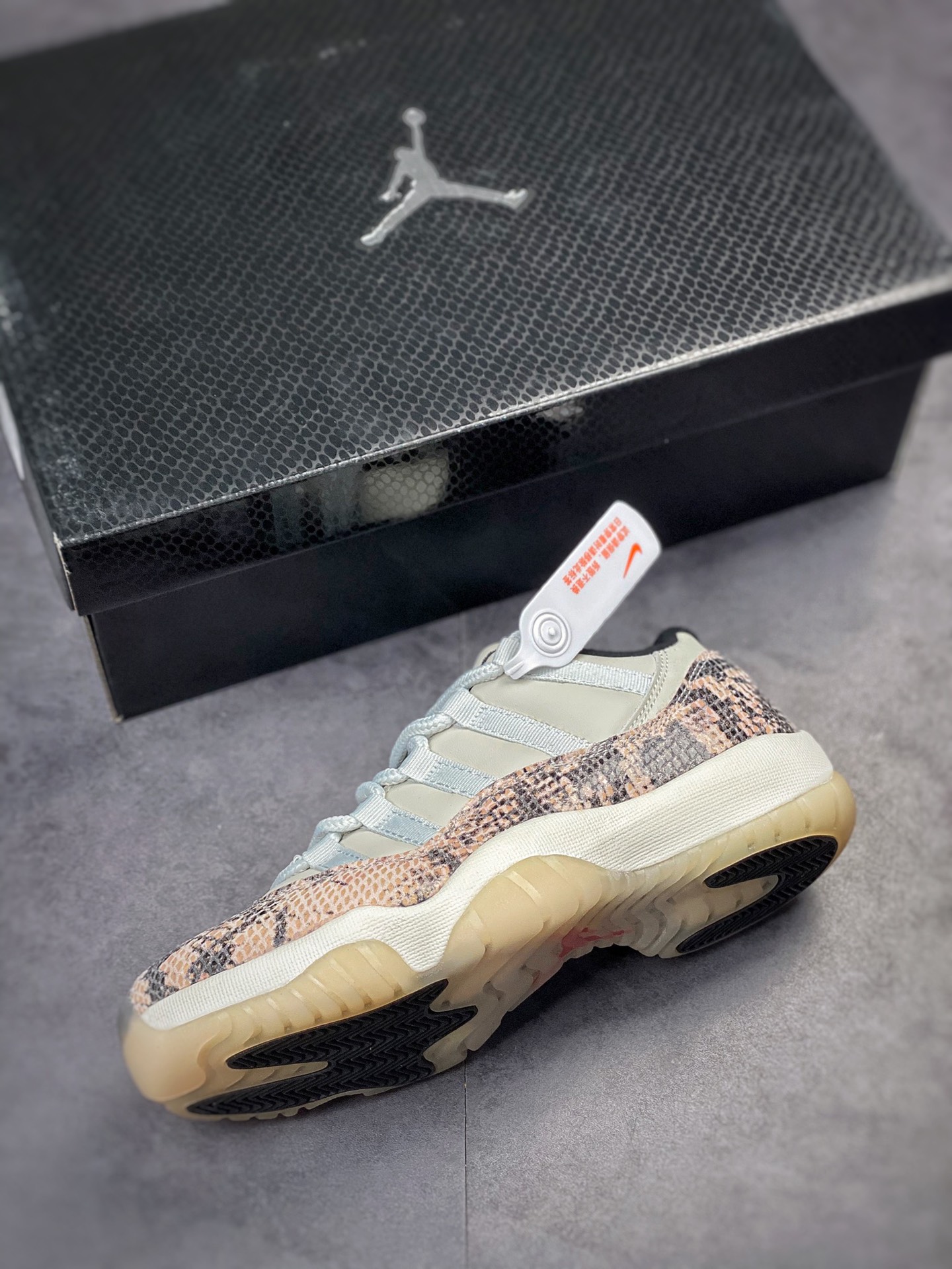 250 Air Jordan 11 Low “Snakeskin” 复刻白蛇 CD6846-002