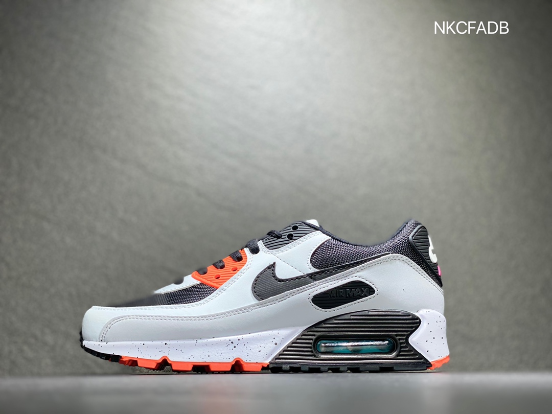 160 Nike Air Max 90 Futura 低帮 复古运动跑鞋  DC9845-100