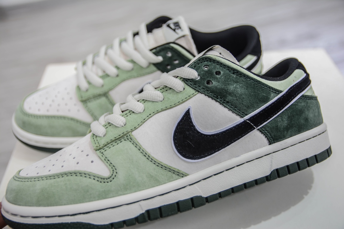 320 Otomo Katsuhiro x Nike SB Dunk Low ”Steamboy OST”草绿 麂皮 LF0068-001