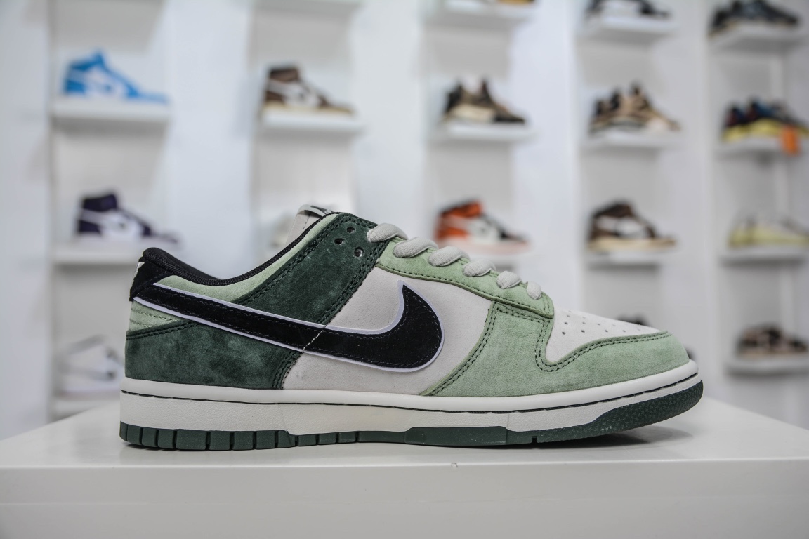 320 Otomo Katsuhiro x Nike SB Dunk Low ”Steamboy OST”草绿 麂皮 LF0068-001