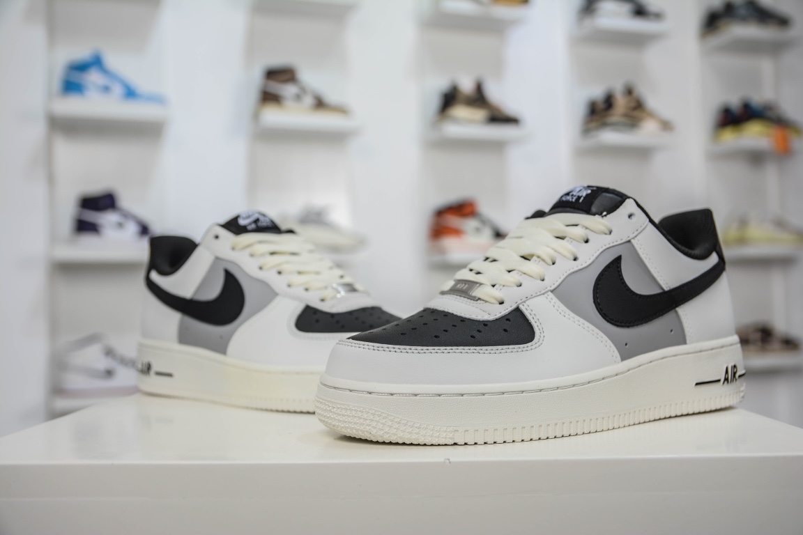 220 Air Force 1 Low 白黑灰 RS2696-112