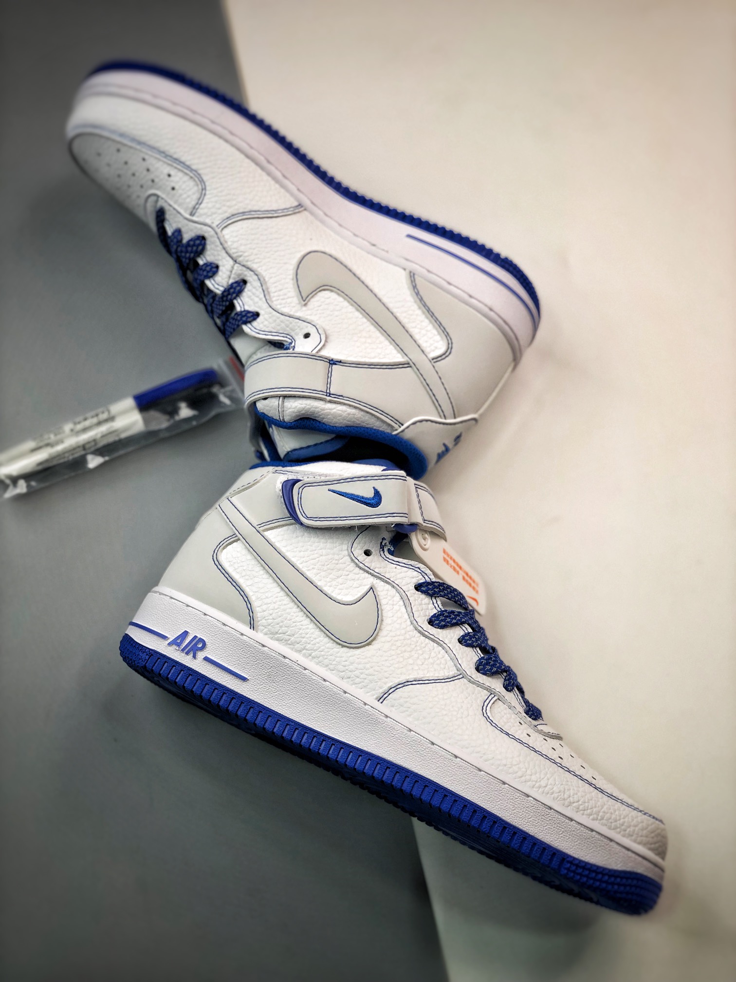 260 Air Force 1 '07 Mid 白蓝反光笔 MU3603-202