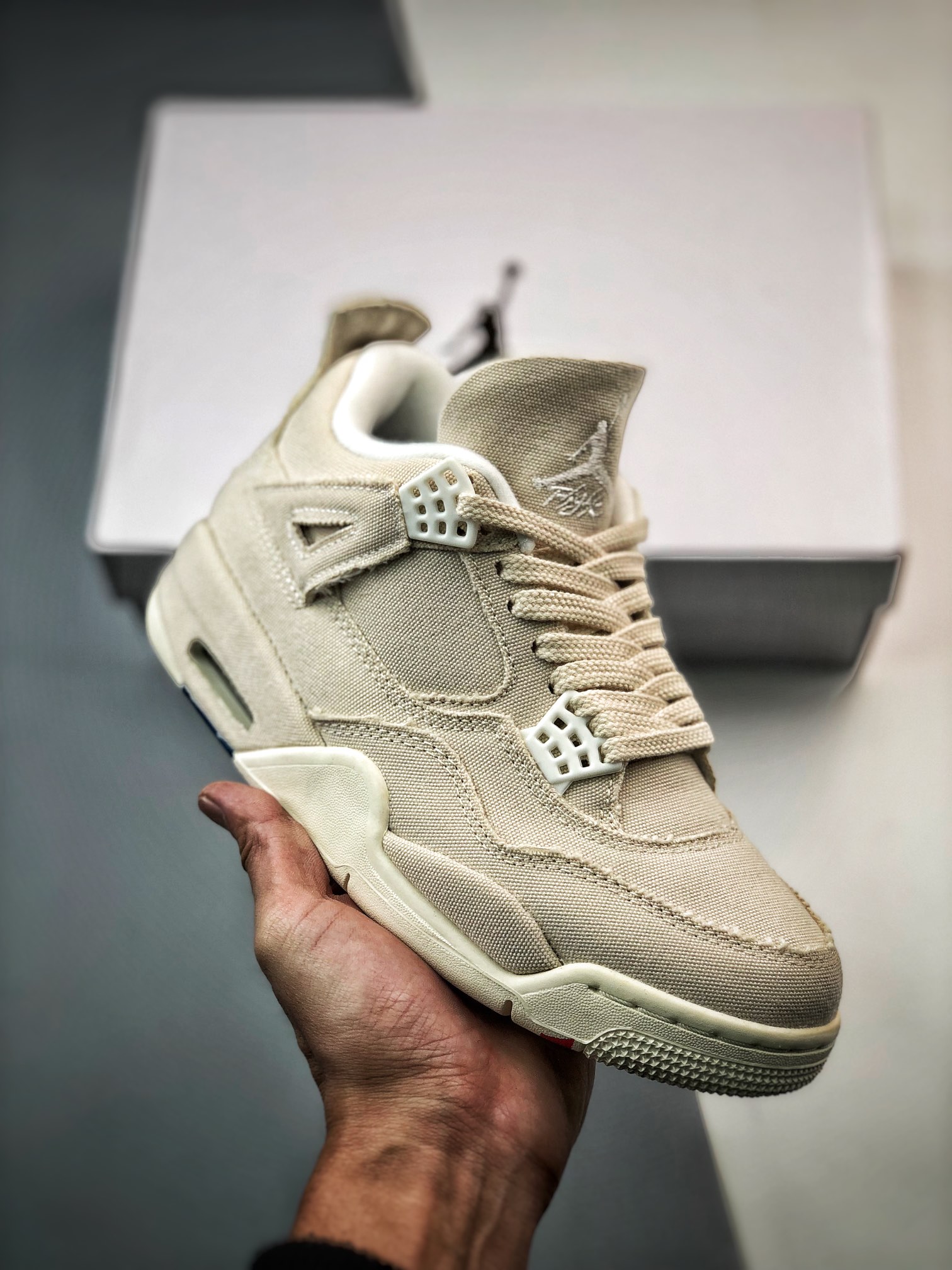 300 Air Jordan 4 Retro“Canvas” 小Levi's 米白帆布 DQ4909-100