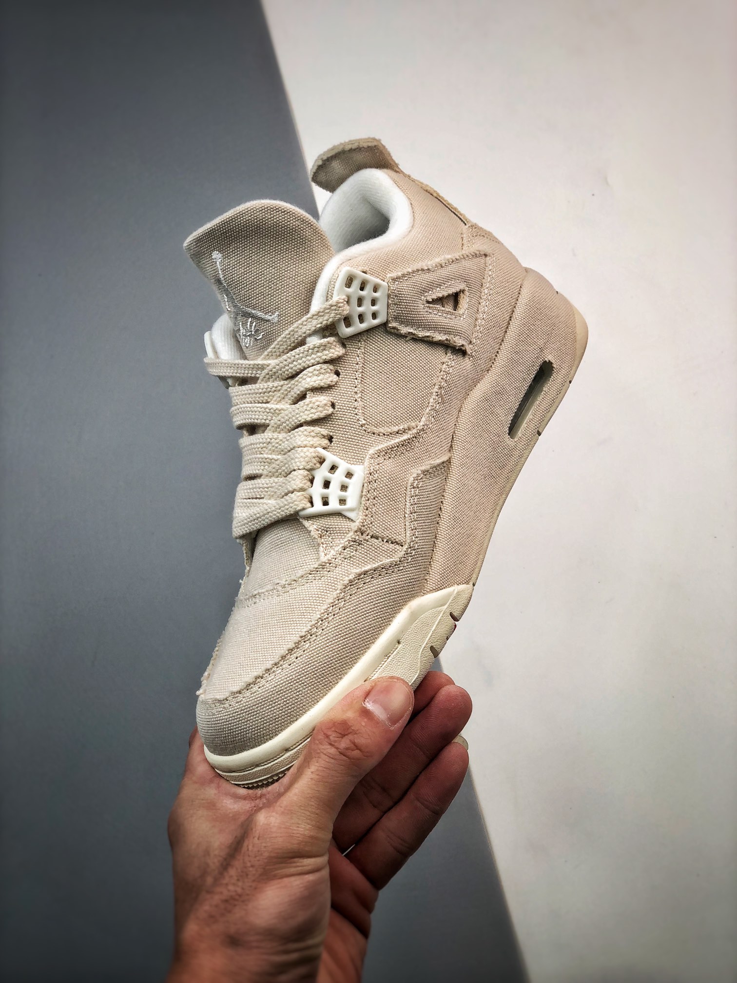 300 Air Jordan 4 Retro“Canvas” 小Levi's 米白帆布 DQ4909-100