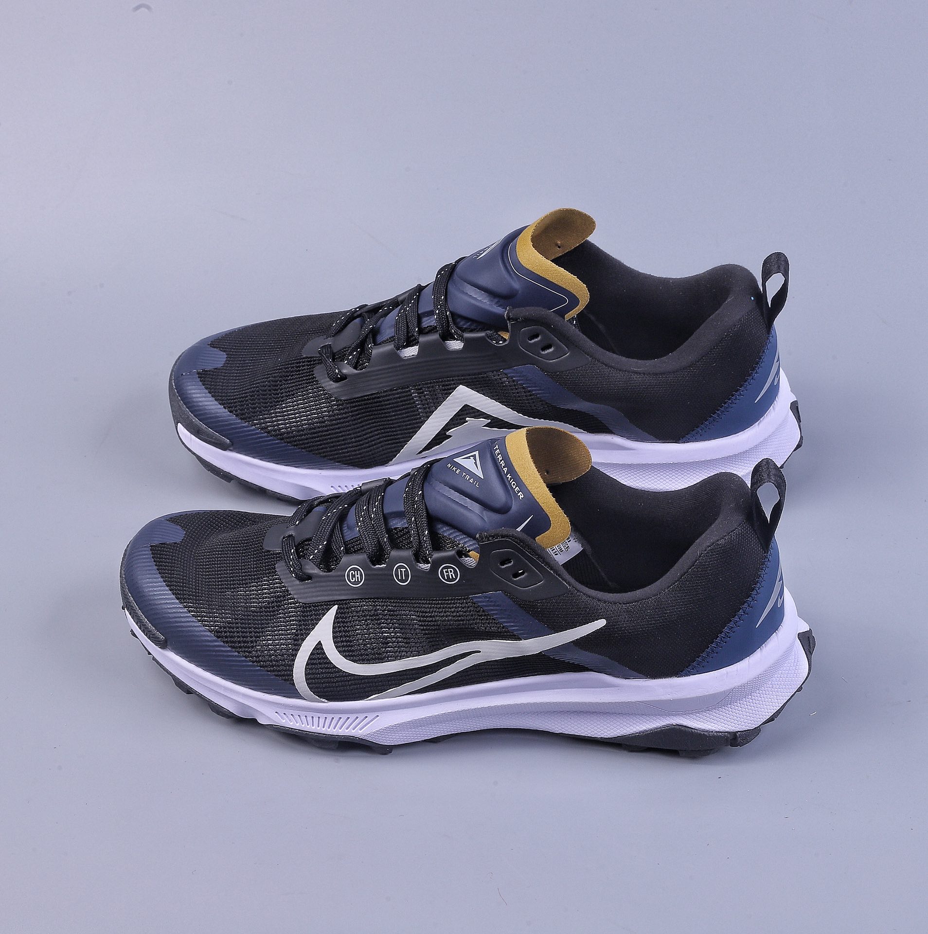 180 Nike React Pecasus Trail 4 GORE-TEX 飞马涡踪迹4代DR2693-400