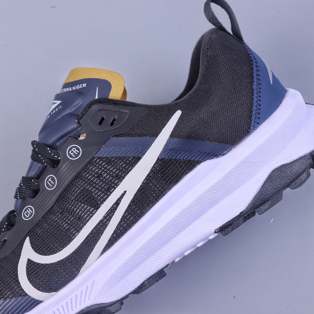 180 Nike React Pecasus Trail 4 GORE-TEX 飞马涡踪迹4代DR2693-400