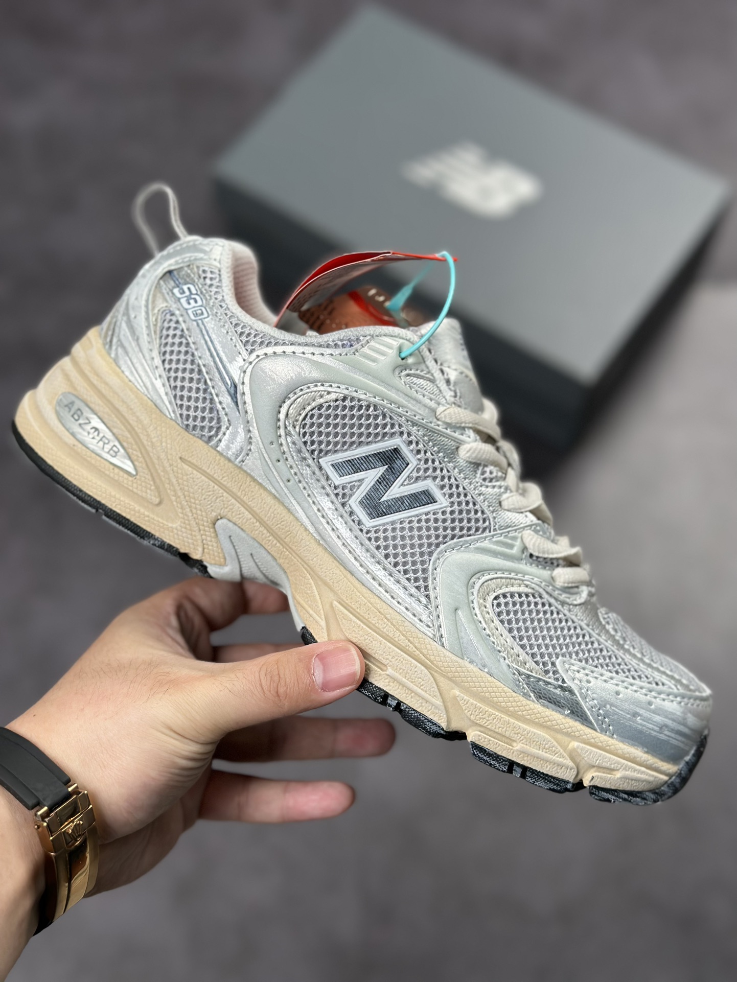 160 New Balance MR530系列复古老爹风网布跑步休闲运动鞋WR530VS